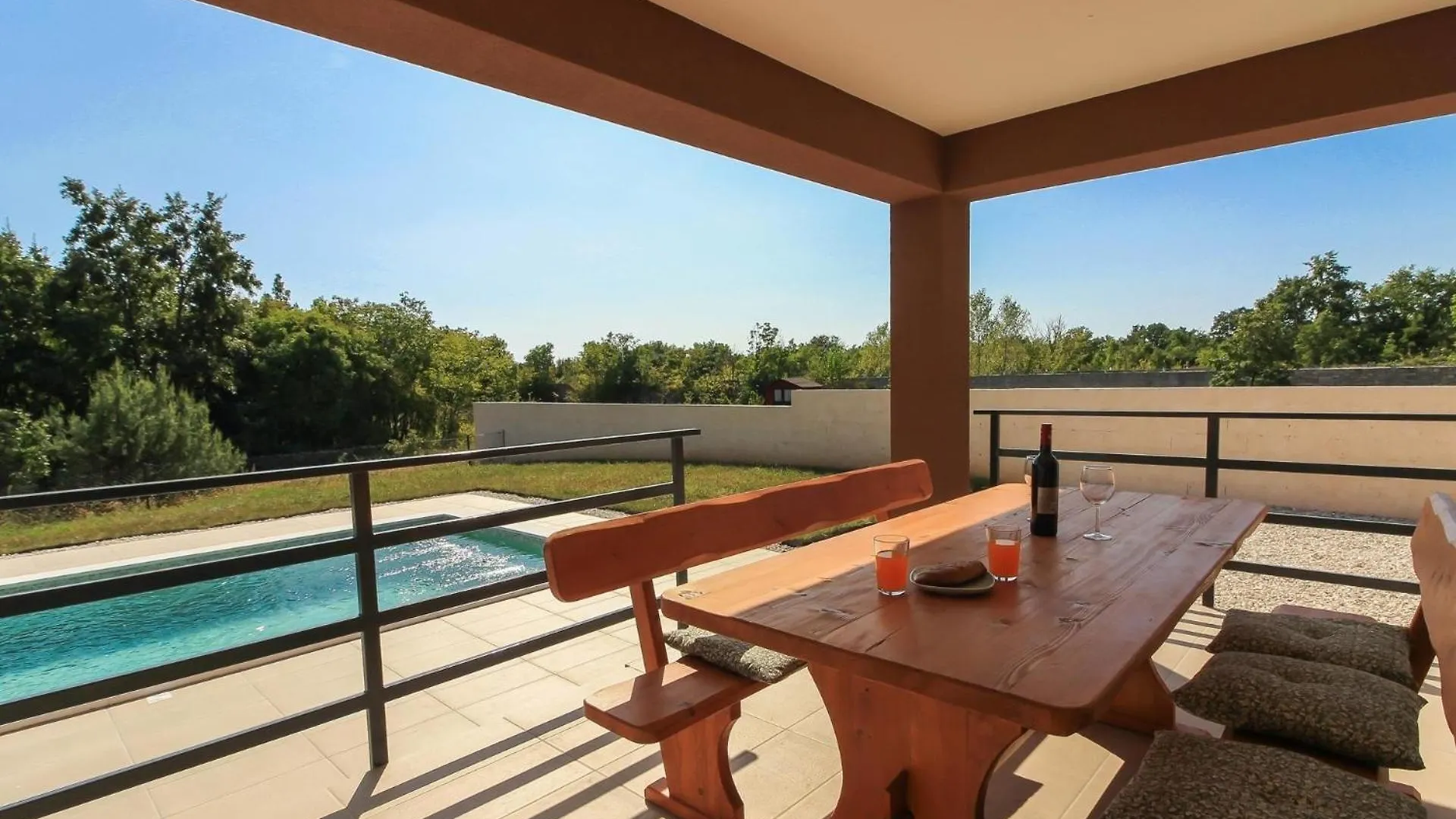 Ferienhaus Mit Privatpool Fuer 5 Personen Ca 95 Qm In Stokovci, Istrien Binnenland Von Istrien Stokovci