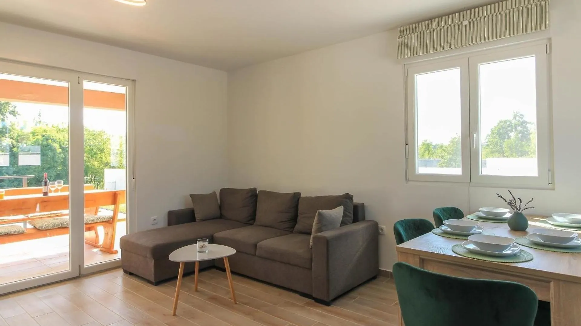 Ferienhaus Mit Privatpool Fuer 5 Personen Ca 95 Qm In Stokovci, Istrien Binnenland Von Istrien 0*, Stokovci